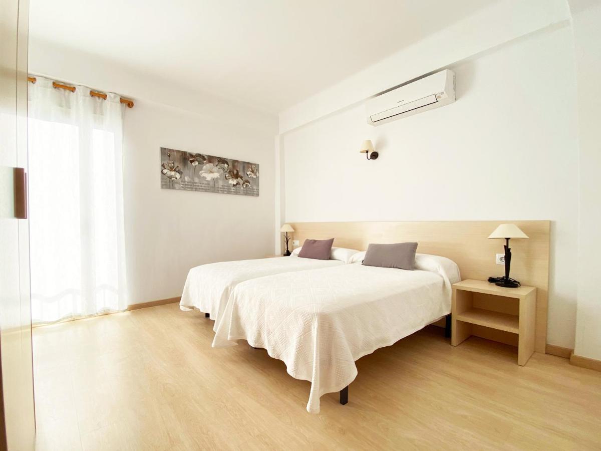 Habitaciones Camping Ferrer เพนิสโคลา ภายนอก รูปภาพ