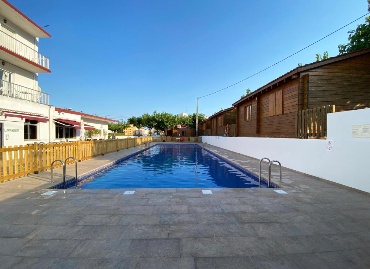 Habitaciones Camping Ferrer เพนิสโคลา ภายนอก รูปภาพ